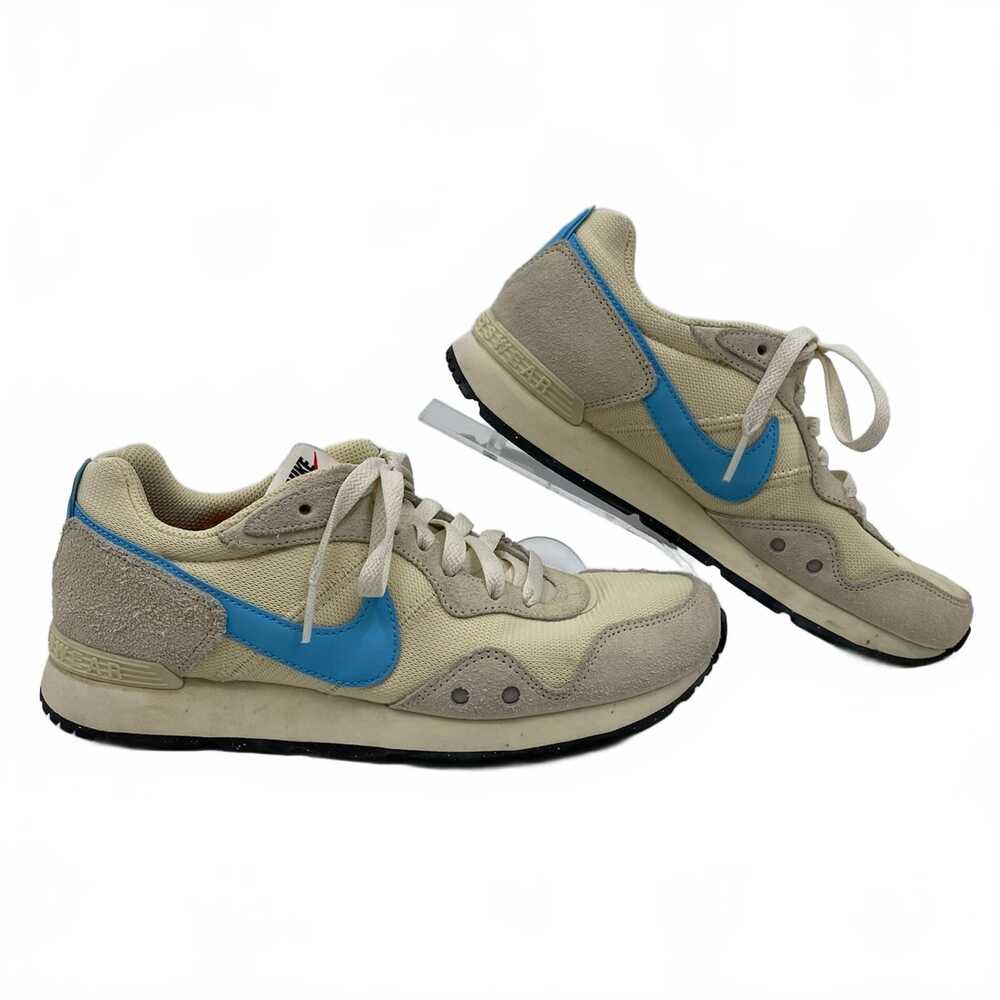Nike Beige Blue Venture Runner Sneakers | Womens 7